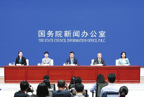“十四五”时期群众健康水平持续提高